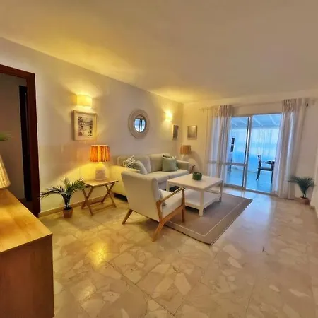 Magnifico Y Amplio Con Terraza فوينخيرولا